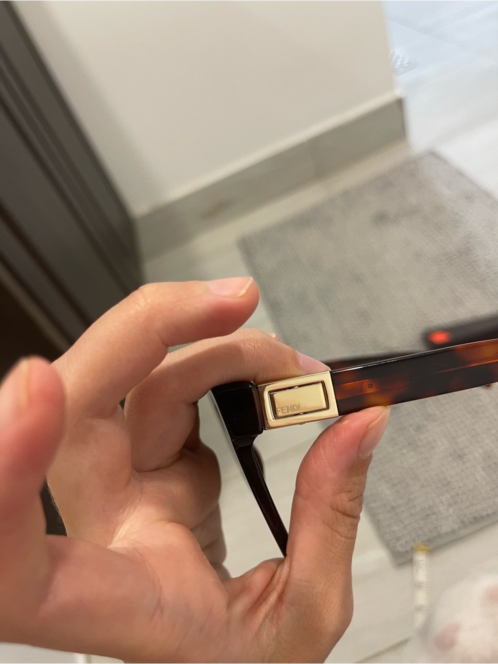 Fendi Peekaboo Tortoiseshell Oversized Sunglasses Gold Logo Designer Shades Case - Picture 8 of 14